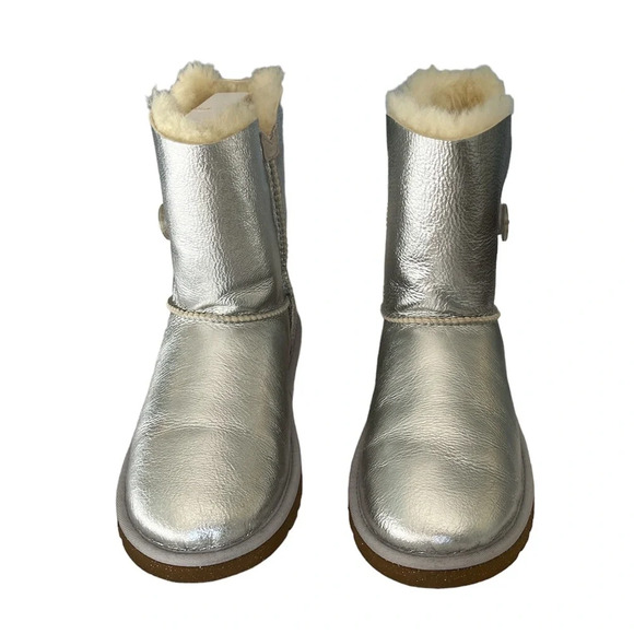 UGG Silver Glitter Metallic Bailey Boots Leather Shearling Fur Button Si… - Picture 3 of 10